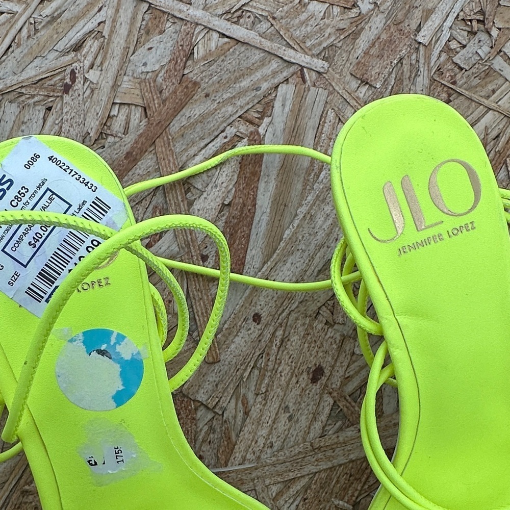 Jennifer Lopez Bright neon Yellow / green  Open Toe Strappy Heels - Picture 3 of 7